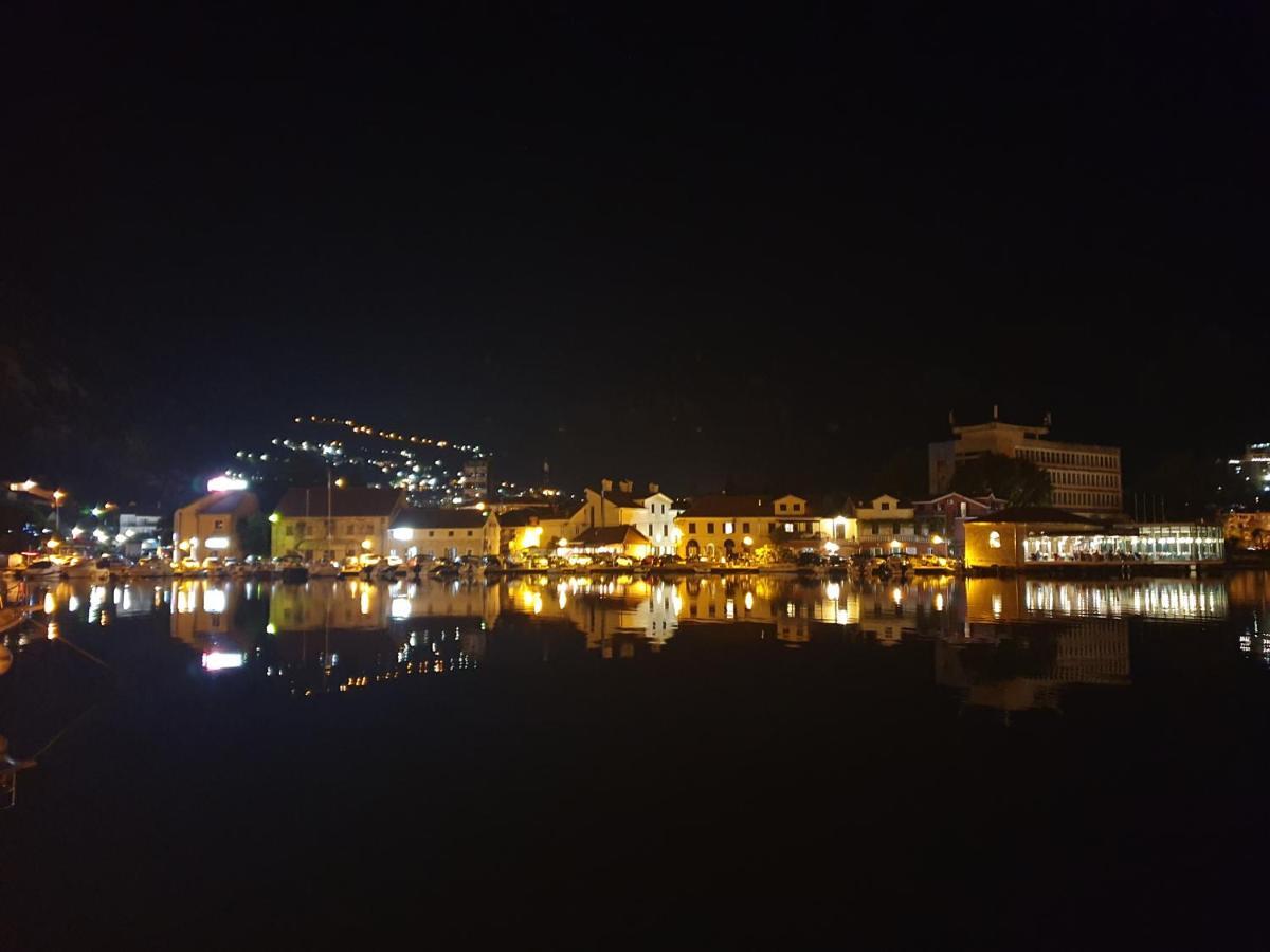 Kotor Center W Leilighet Eksteriør bilde